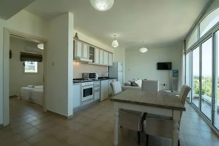 Hébergement de vacances Joya Cyprus Mandalay Penthouse Agios Amvrosios (Kyrenia)